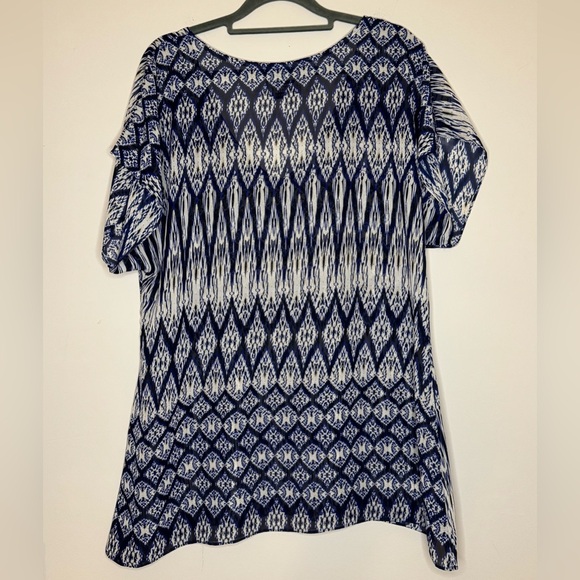 Show Me Your MuMu sheer top in Blue Design size Medium - Picture 3 of 3